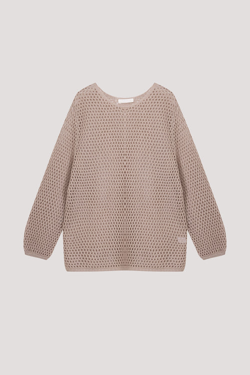 color:BEIGE