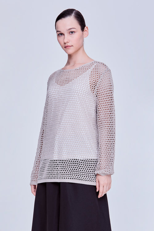 color:BEIGE