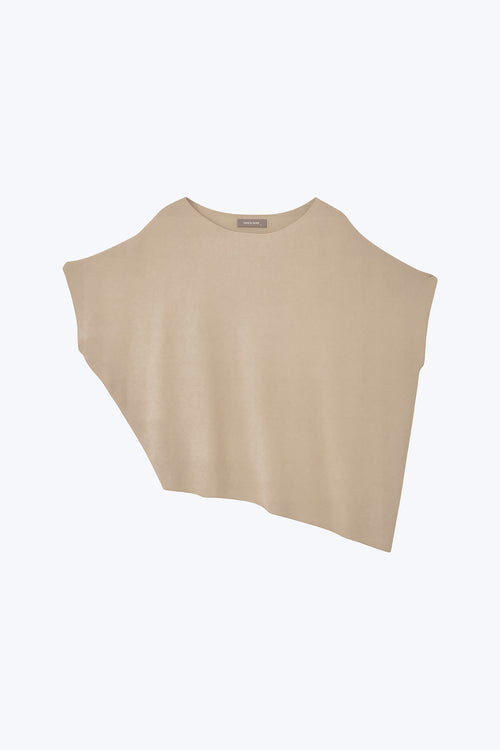 color:BEIGE