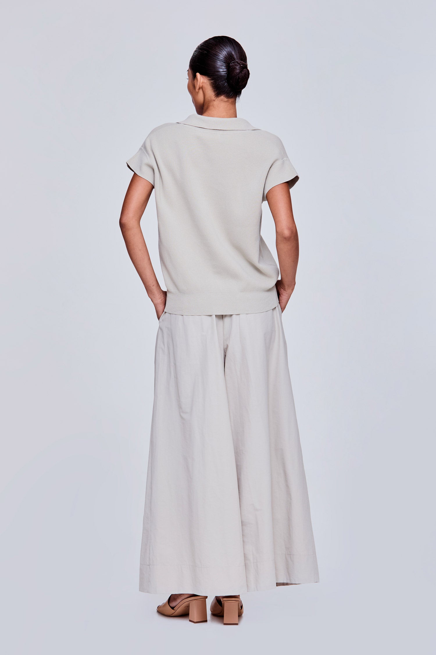 color:TAUPE