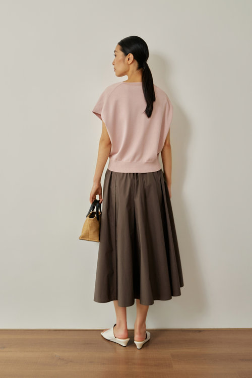 color:BLUSH