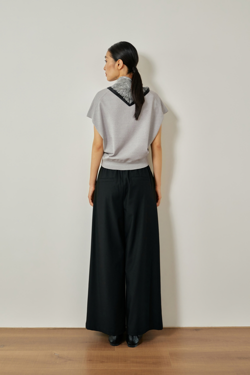 color:NOIR