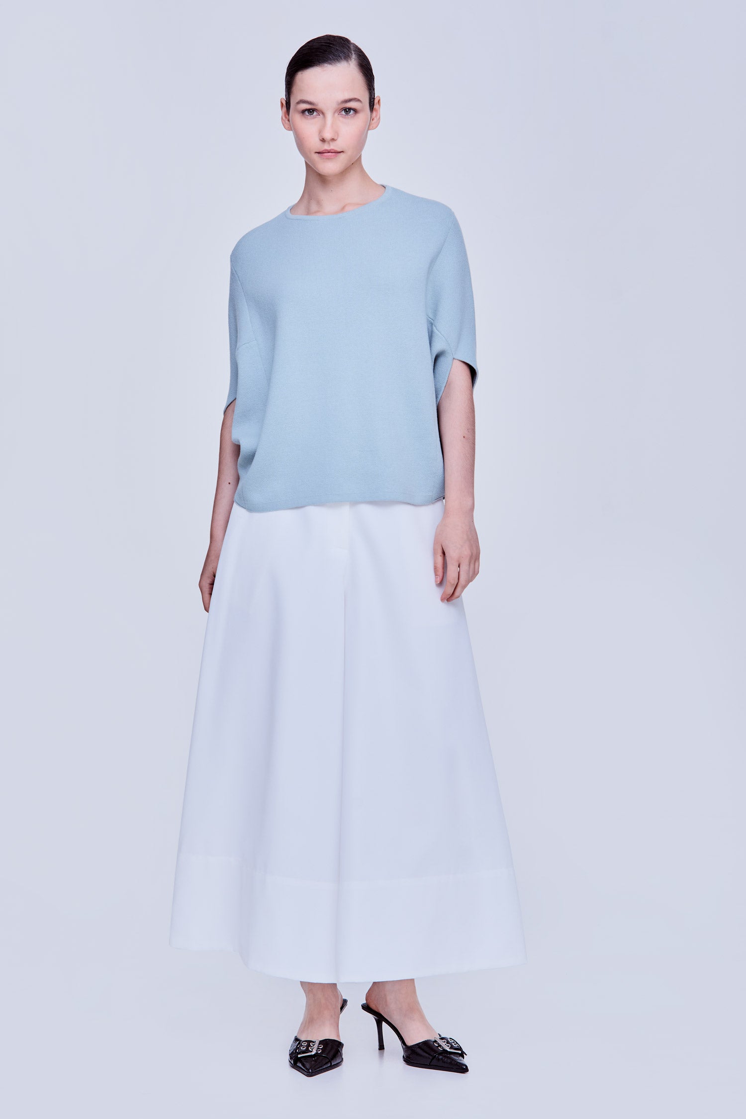 color:AQUA BLUE