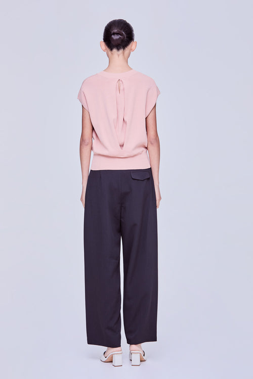 color:BLUSH