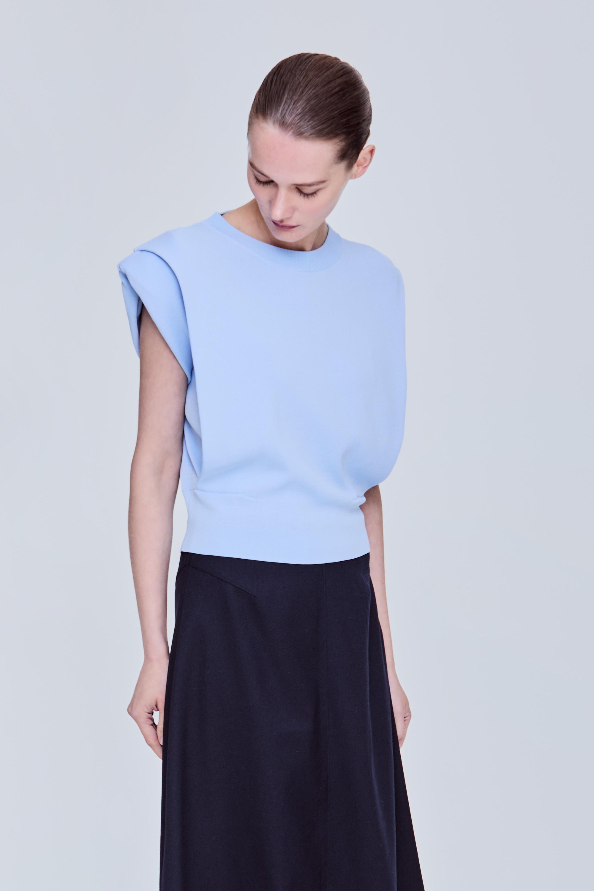 color:SKY BLUE 