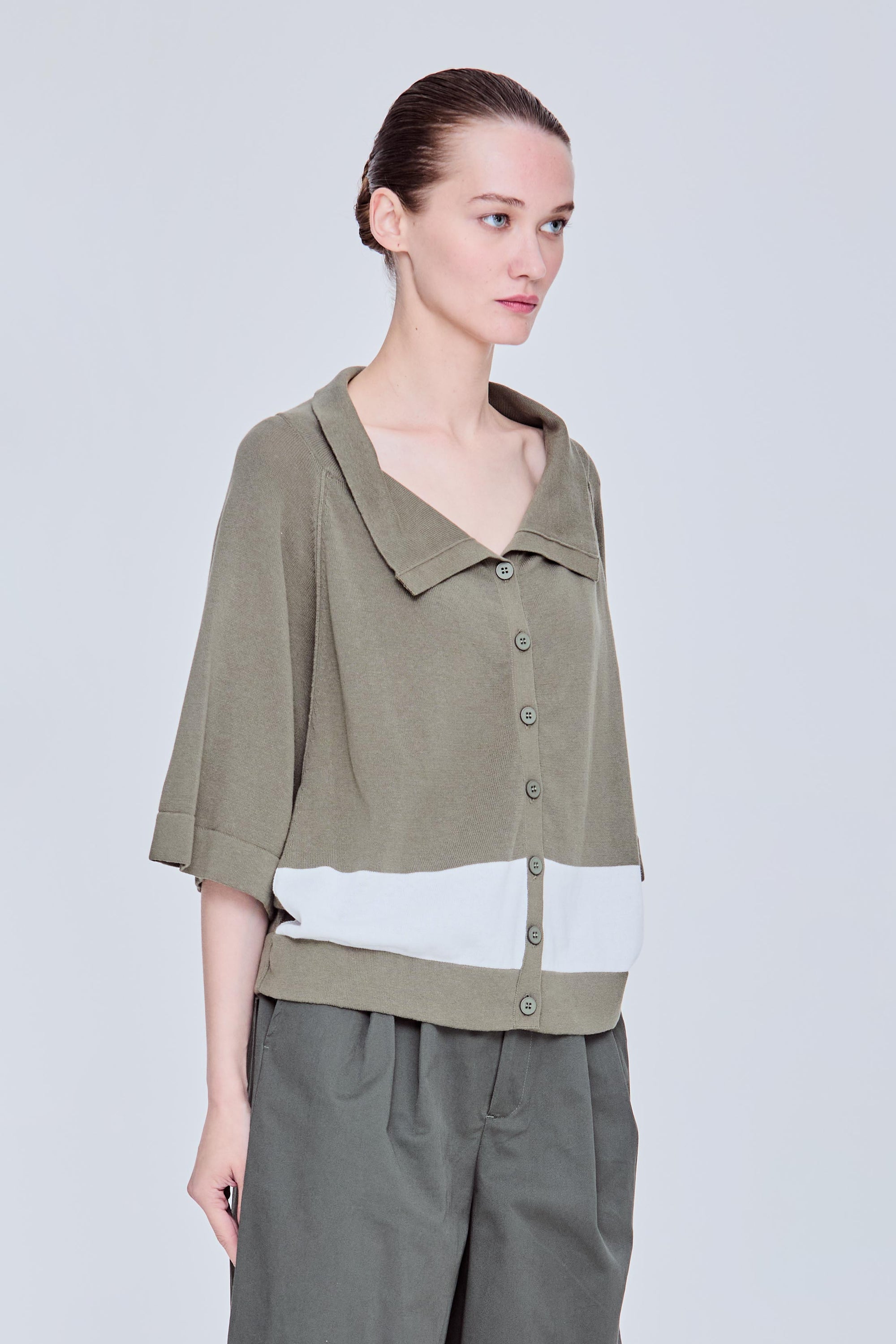 color:ARMY GREEN