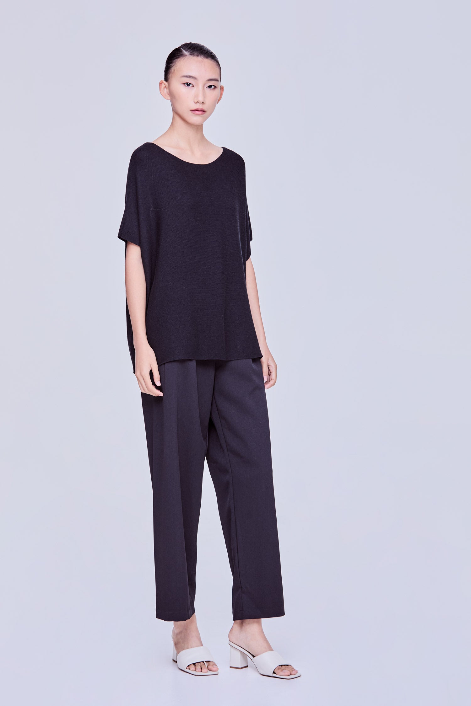 color:NOIR 