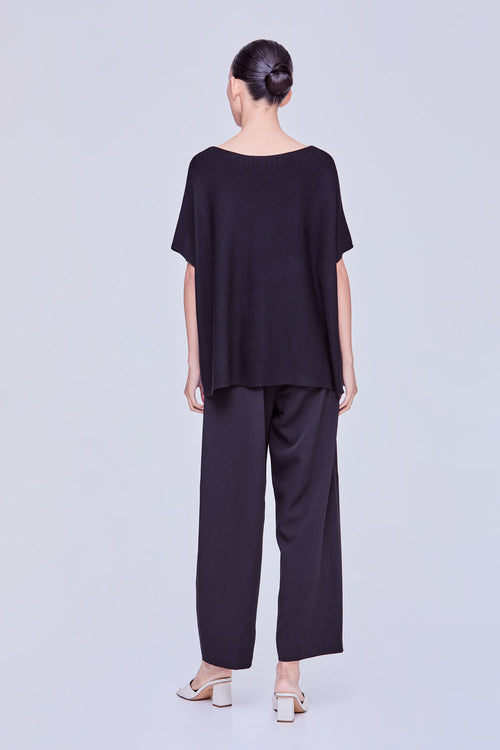 color:NOIR 