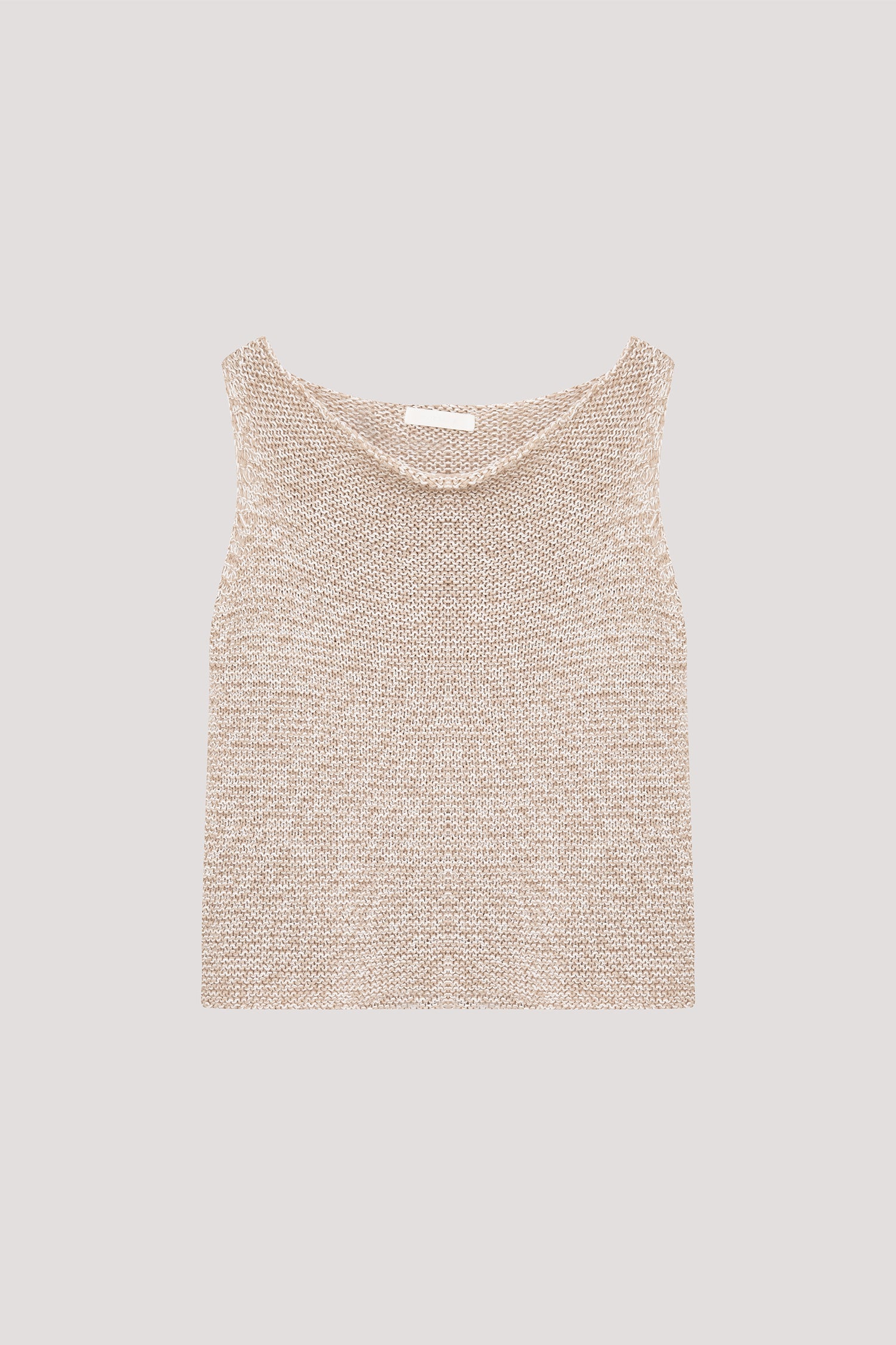 color:BEIGE