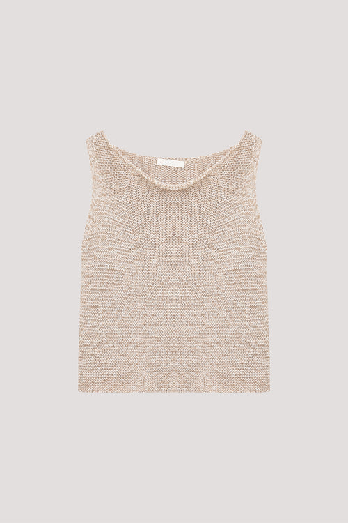 color:BEIGE