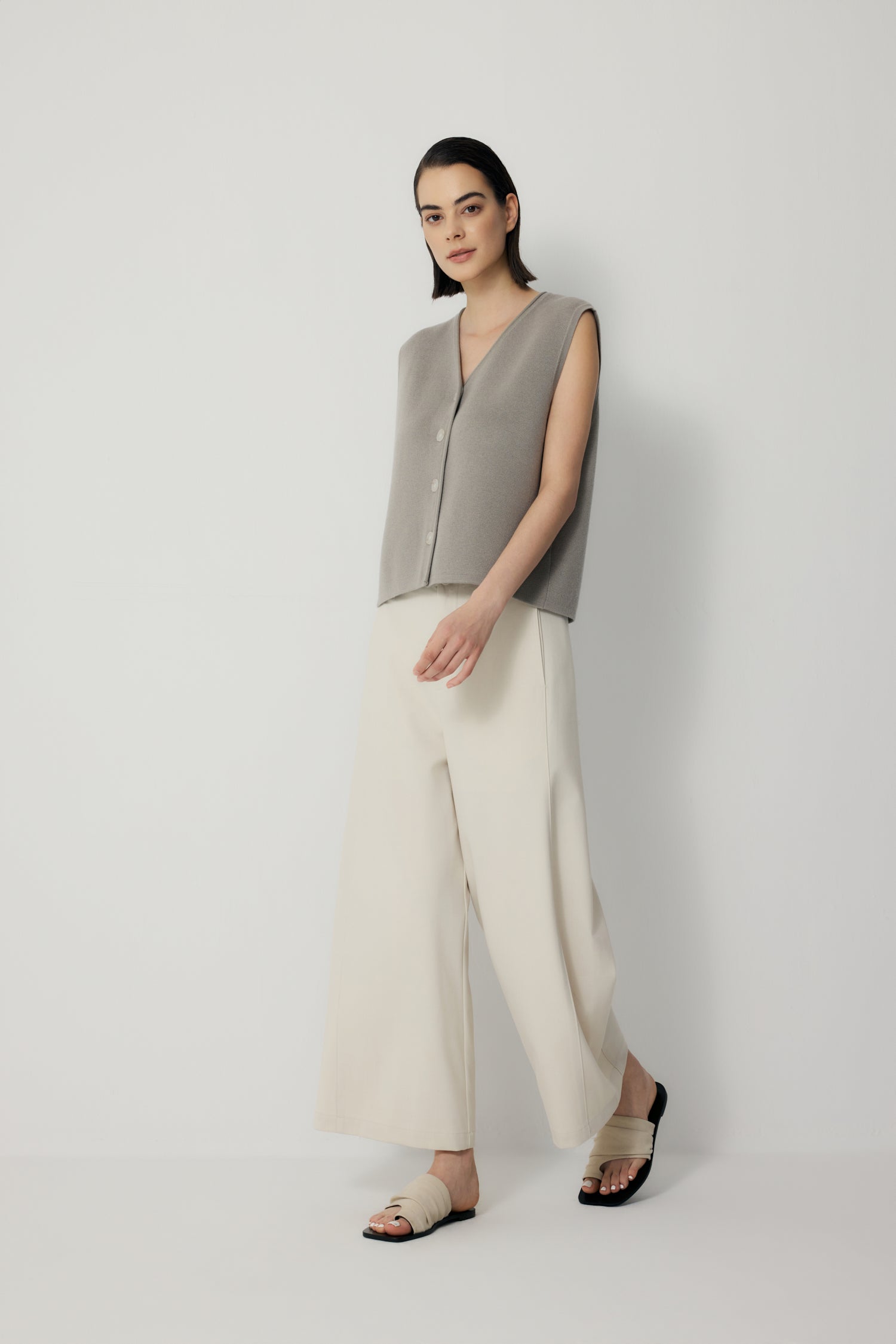color:TAUPE