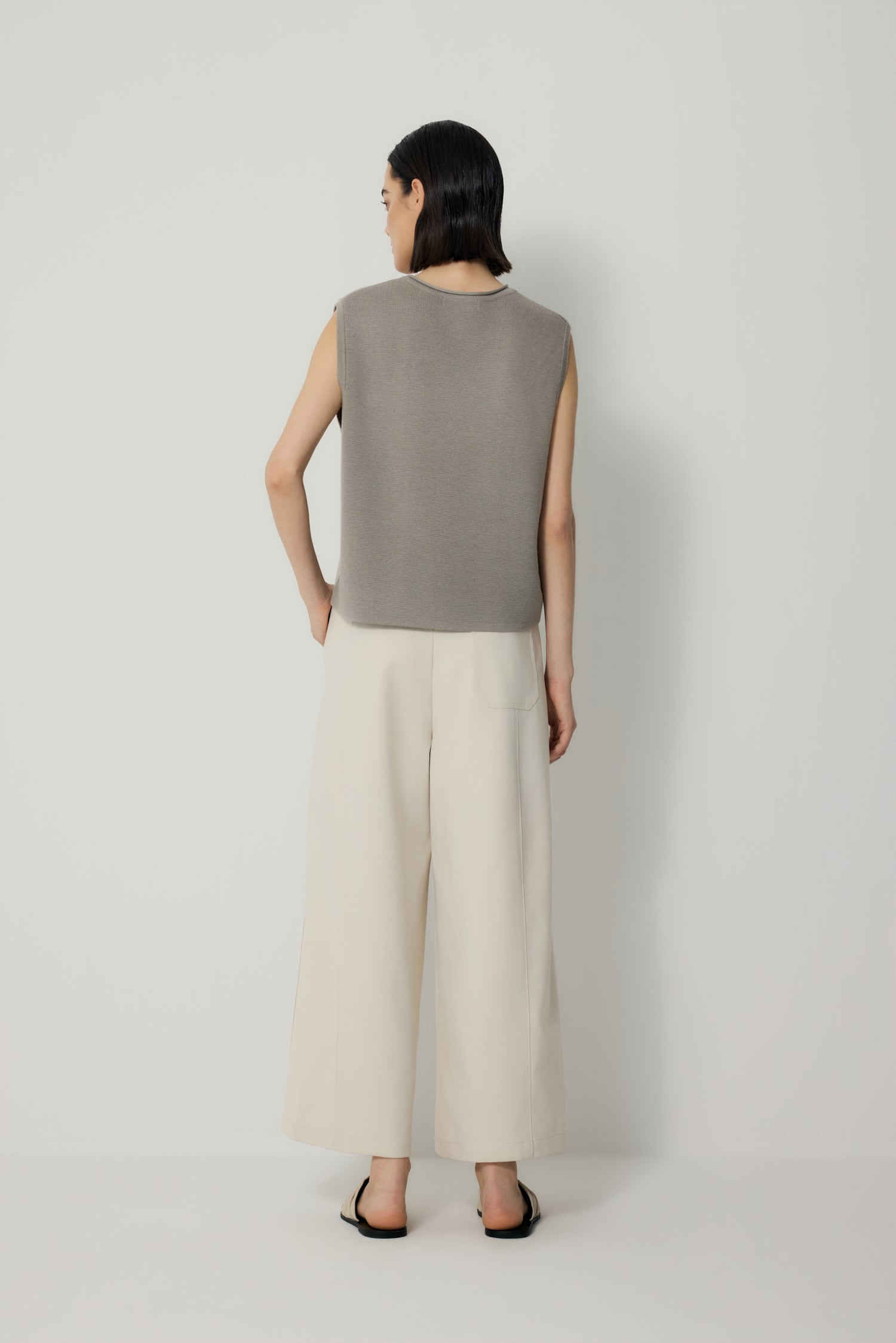 color:TAUPE