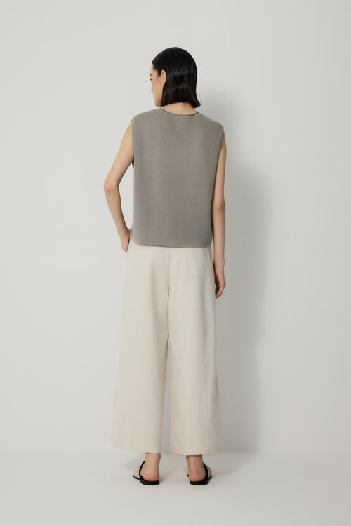 color:TAUPE