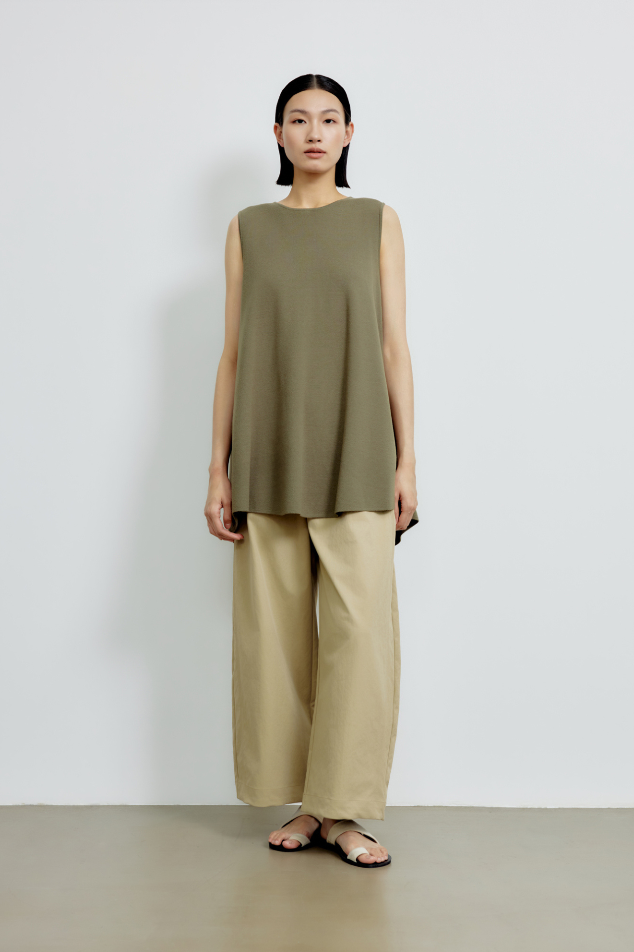 color:KHAKI GREEN