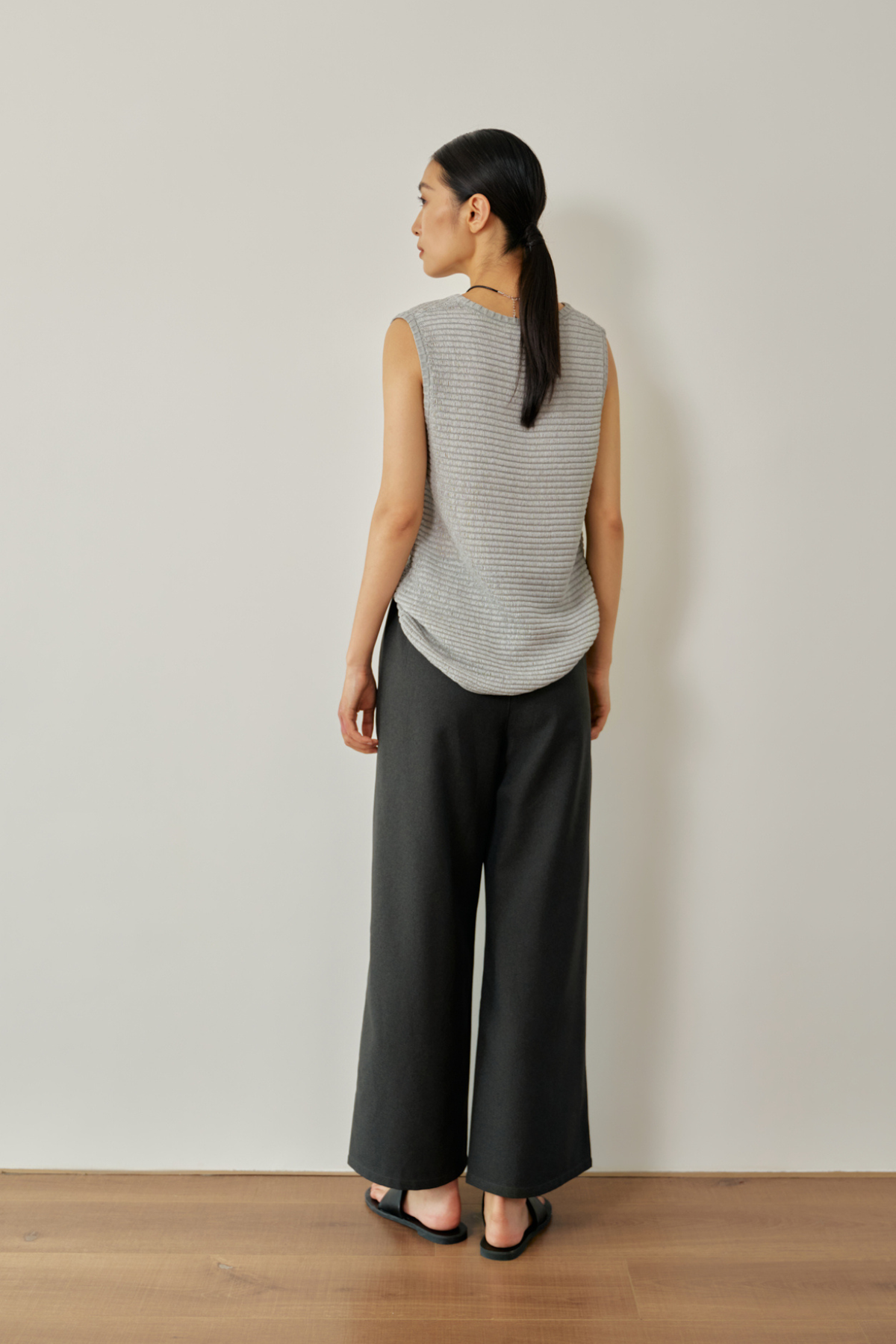 color:SILVER GREY