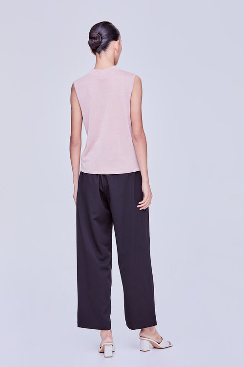 color:BLUSH