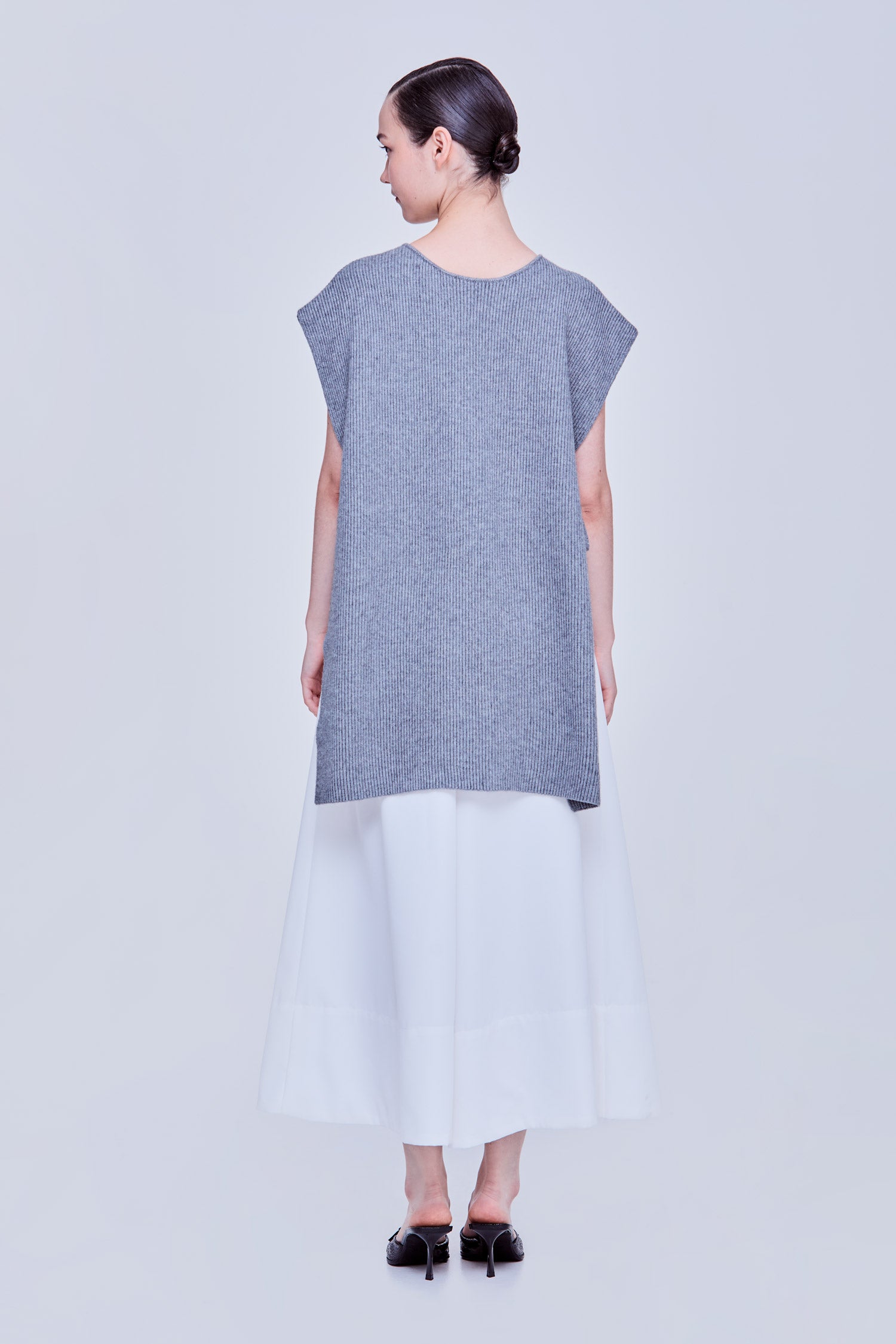 color:HUE GREY