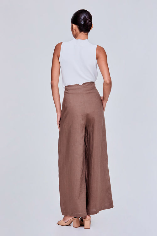 color:DARK BROWN