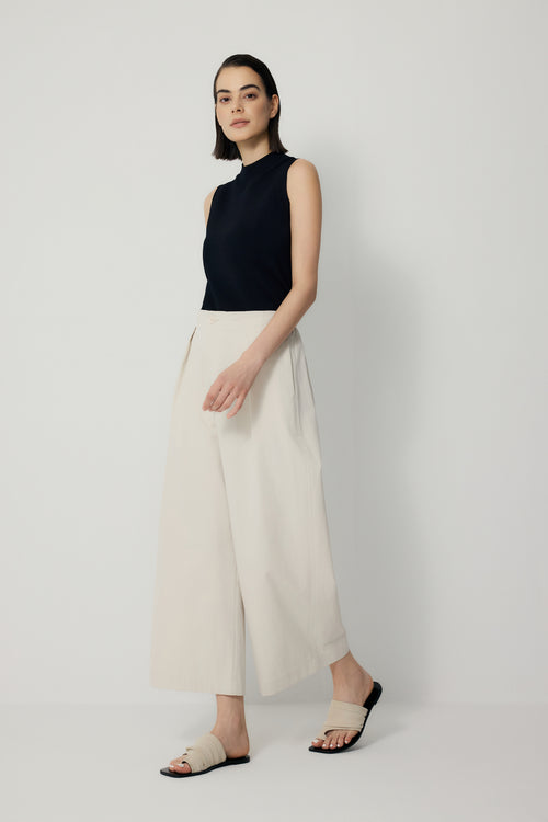 color:TAUPE