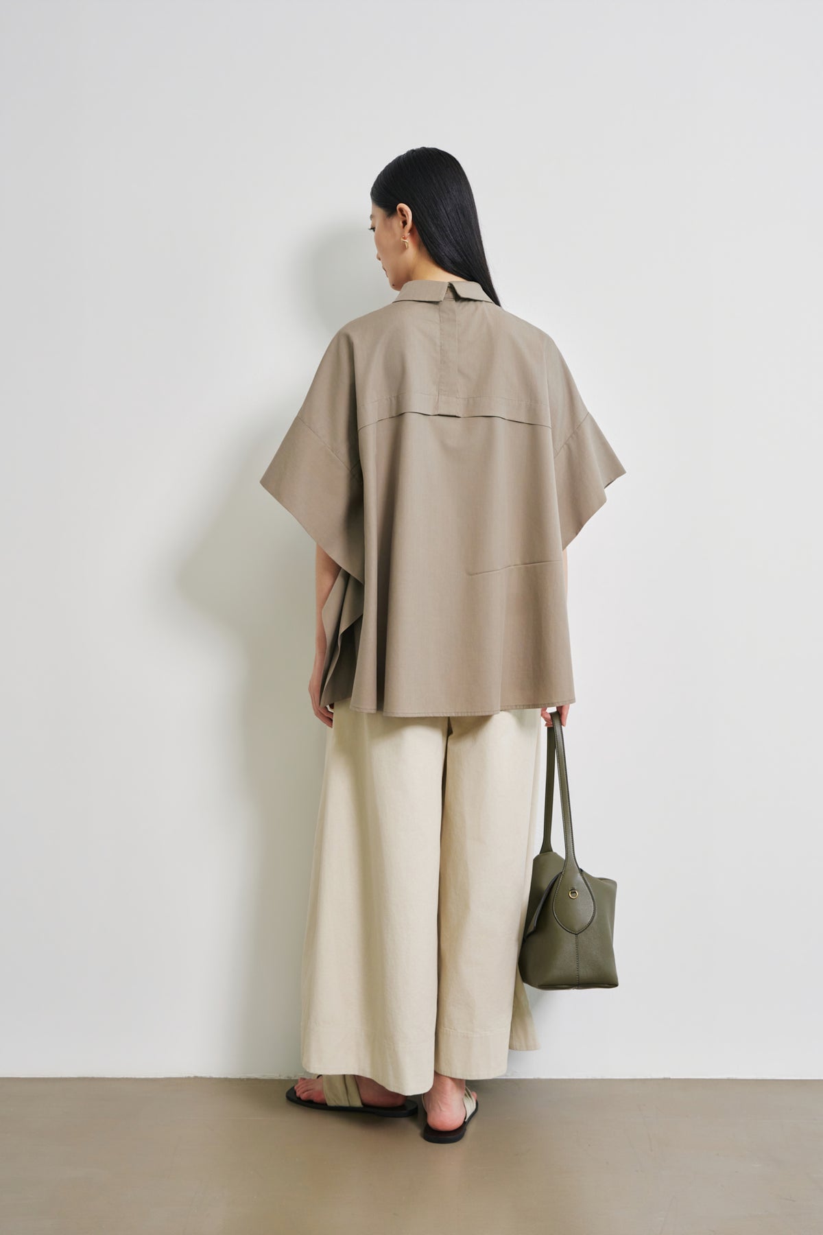 color:TAUPE
