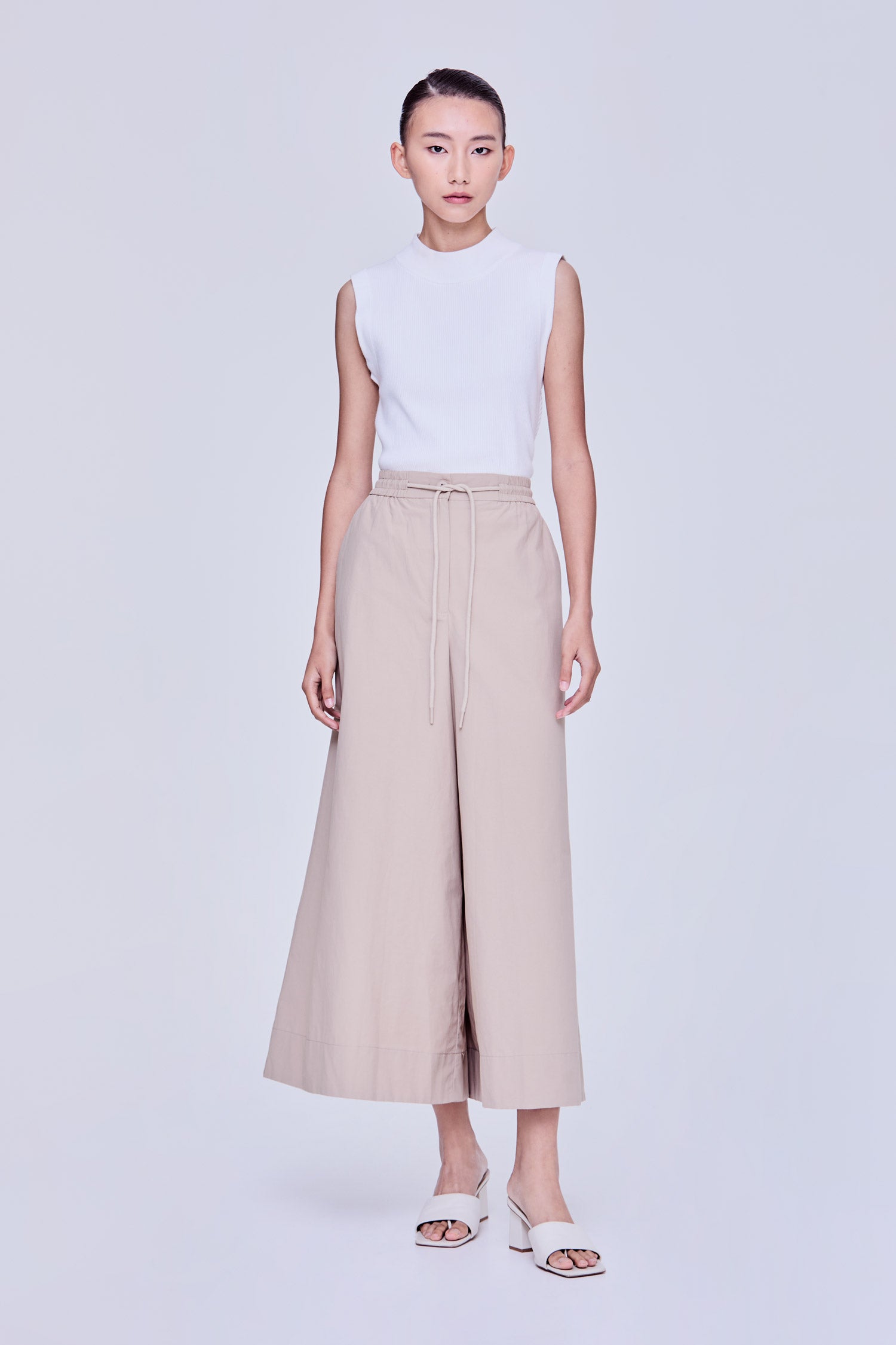 colorKHAKI