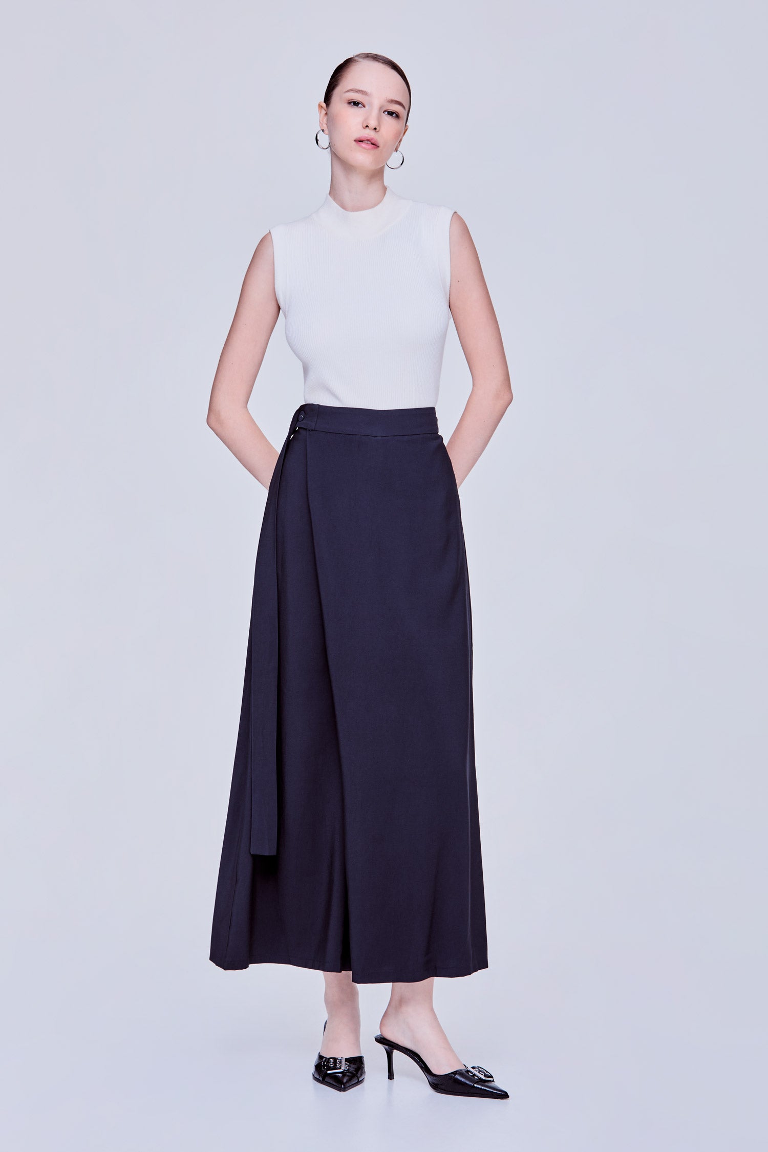 Skirt-like Culottes – SANS & SANS Singapore
