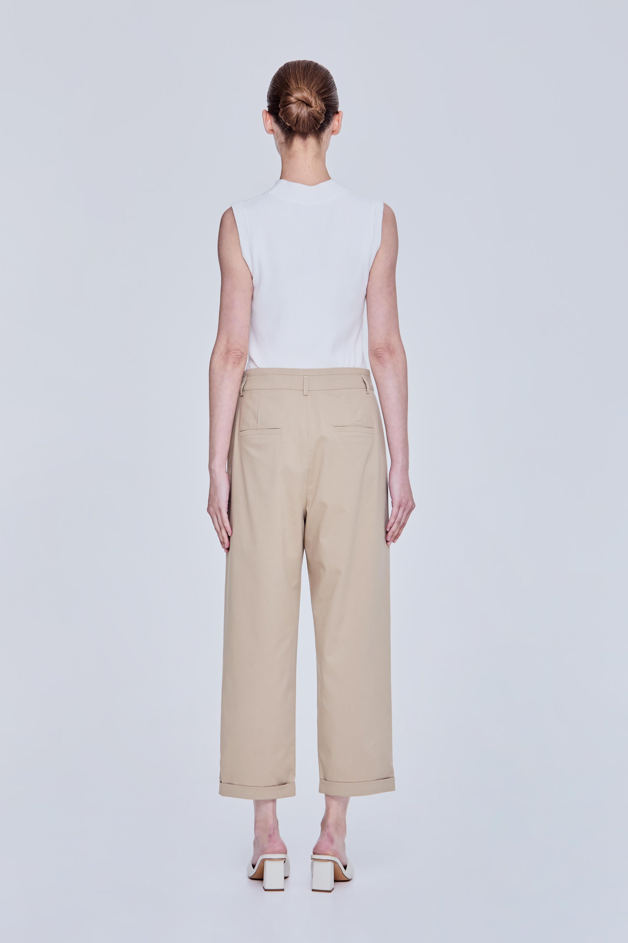 color:KHAKI