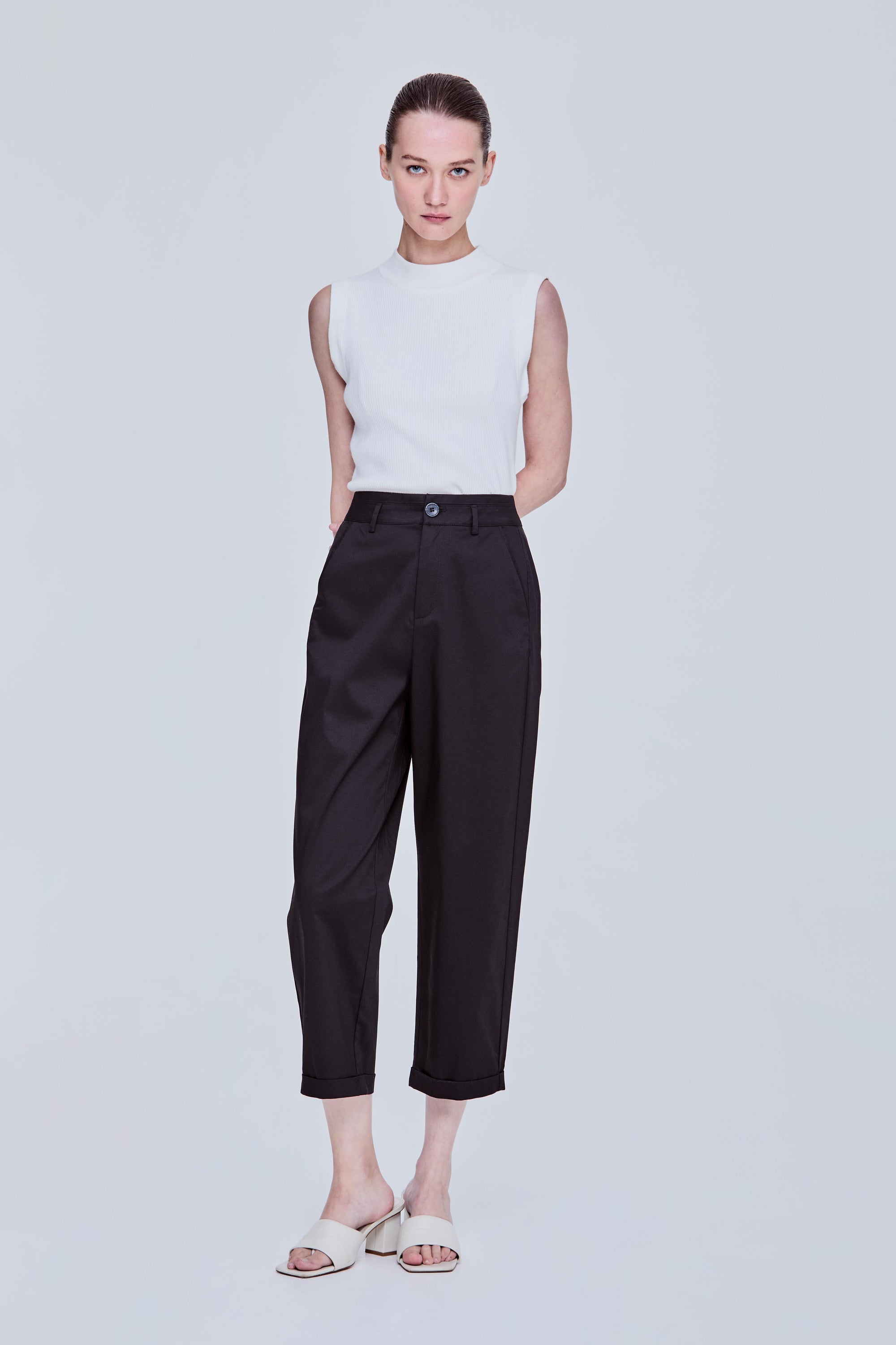 color:NOIR