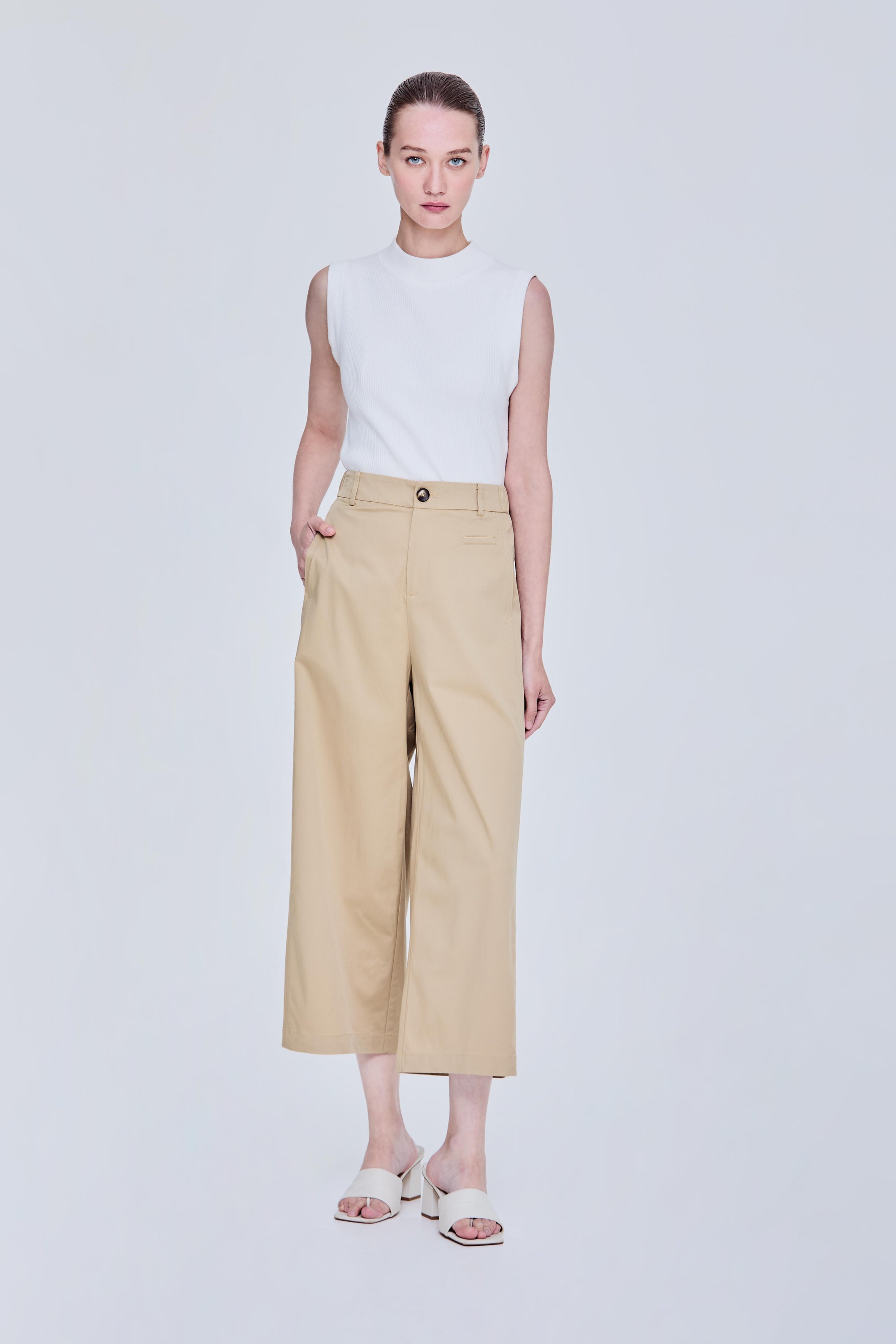 color:KHAKI