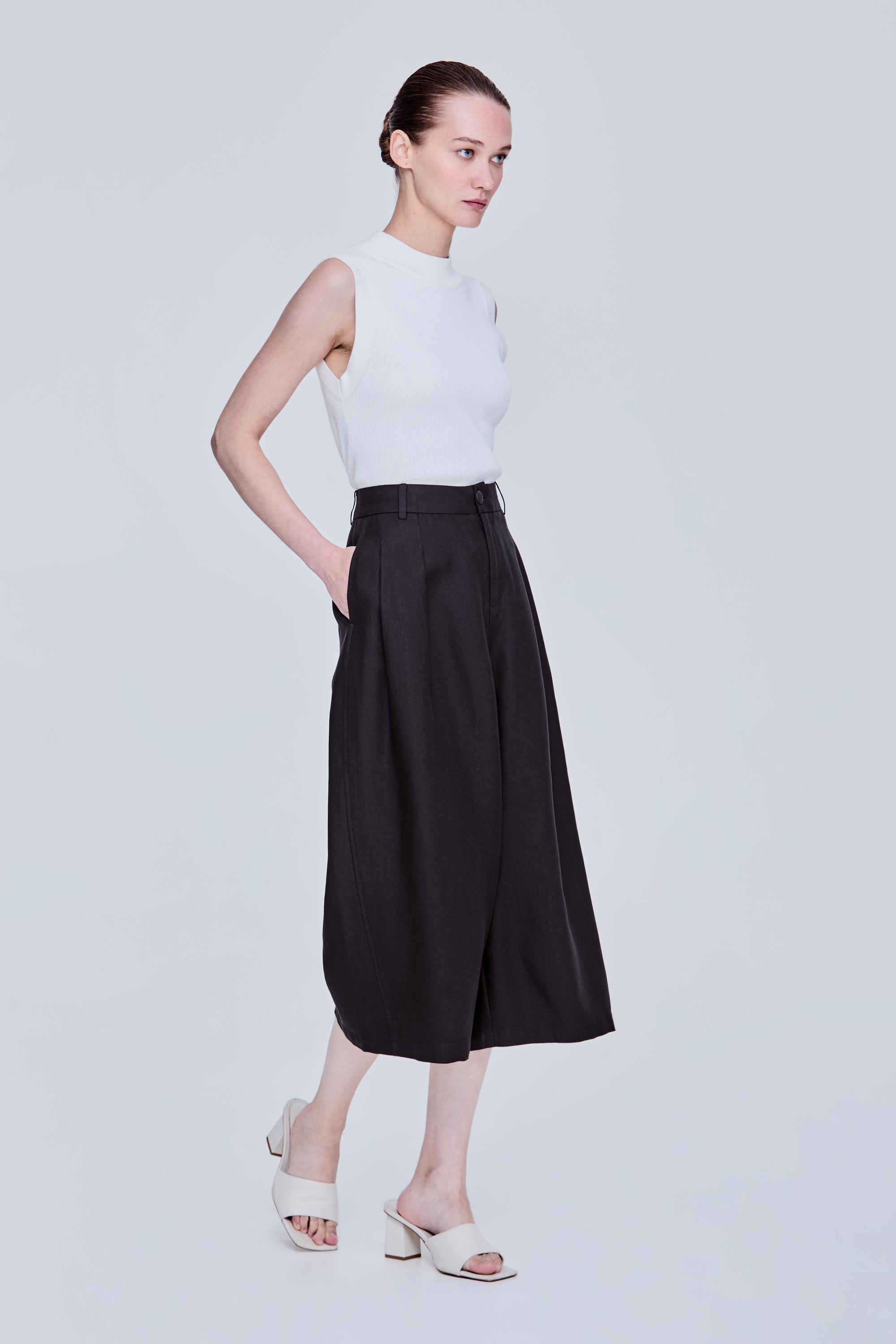 color:IVORY