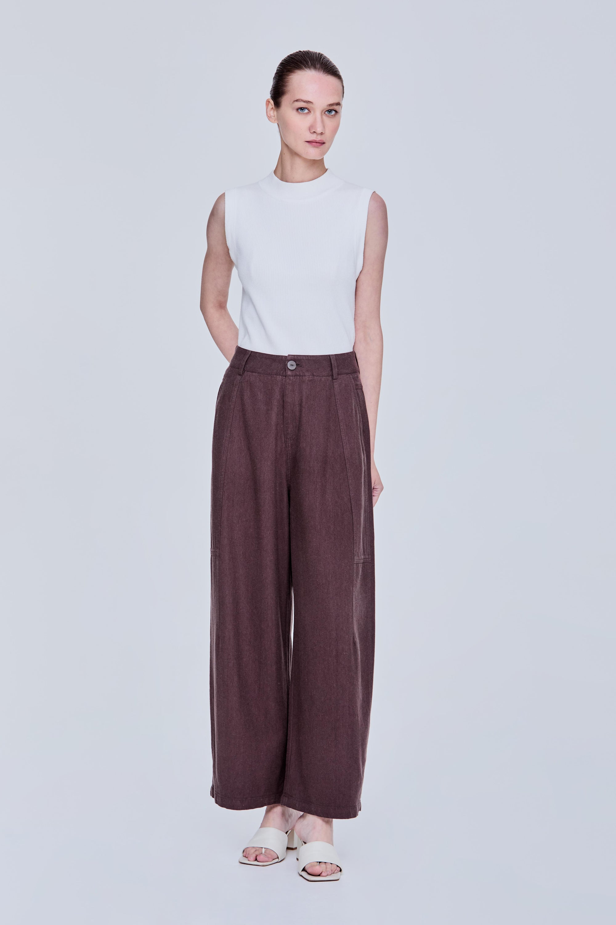 color:DARK BROWN