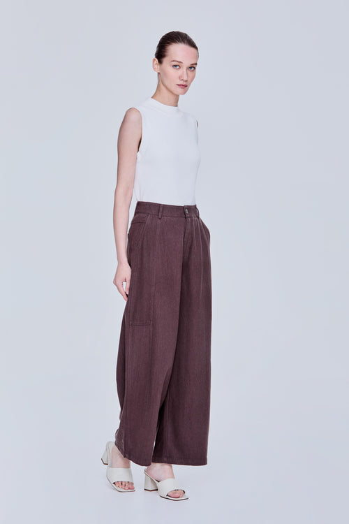 color:DARK BROWN