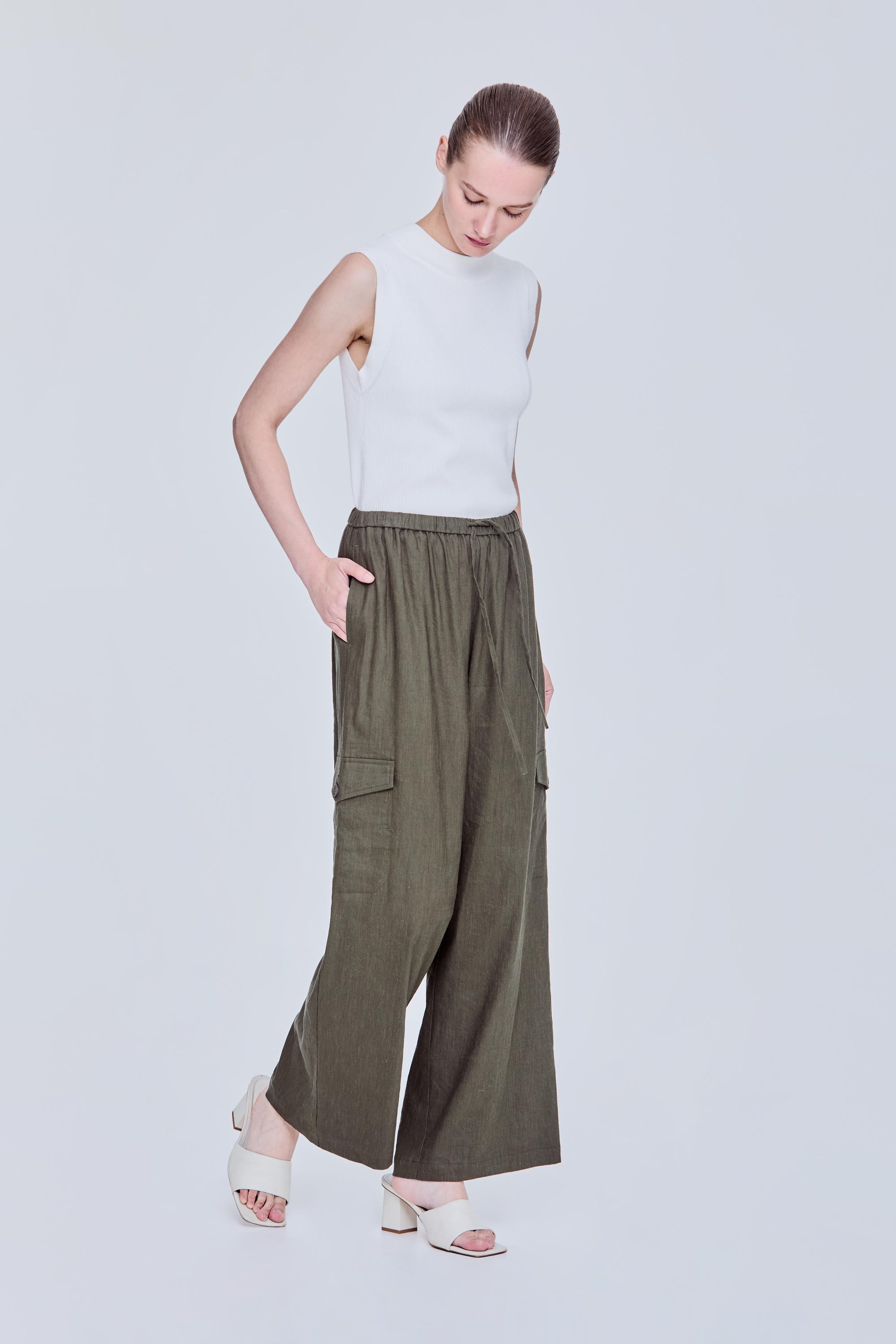 color:ARMY GREEN