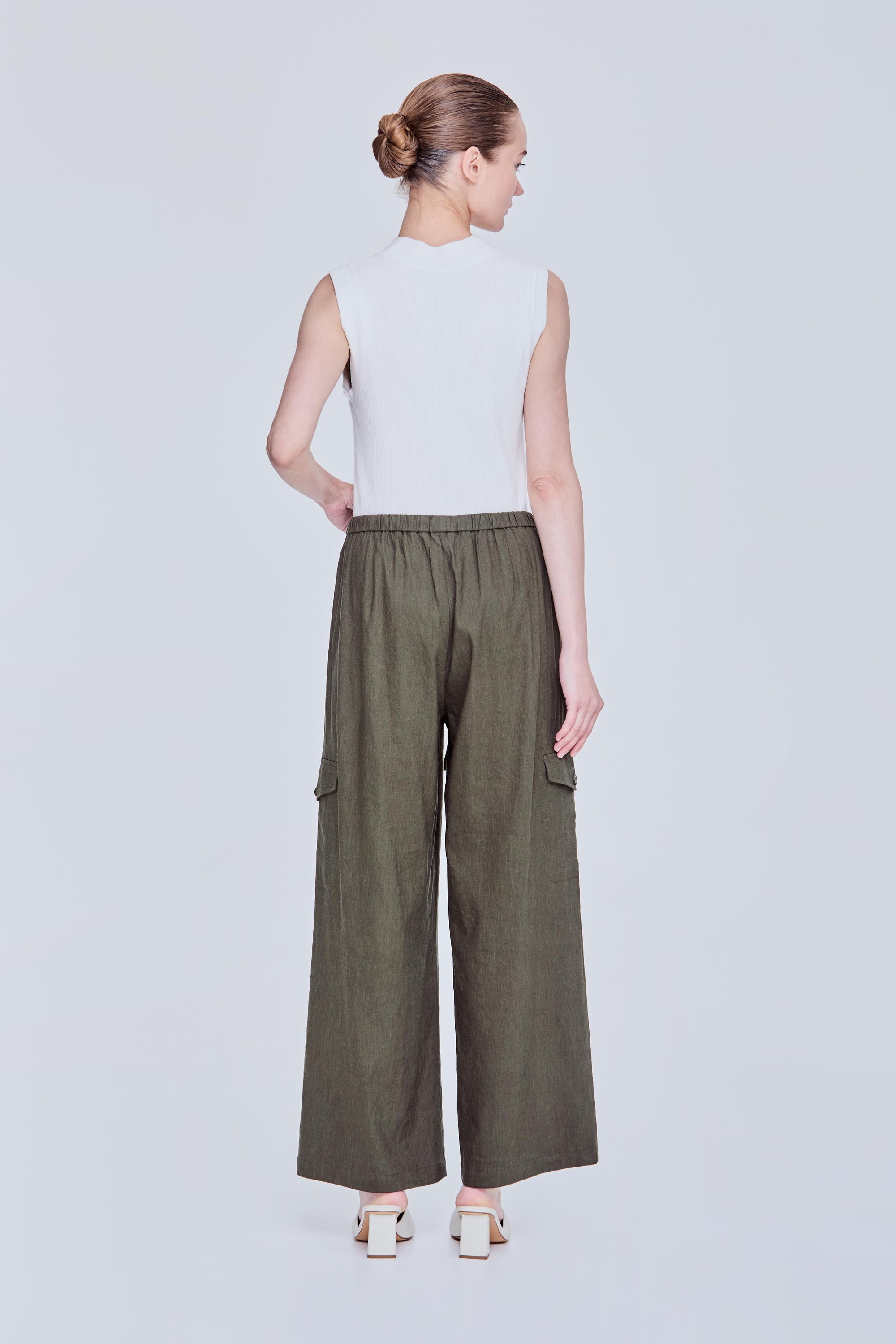 color:ARMY GREEN
