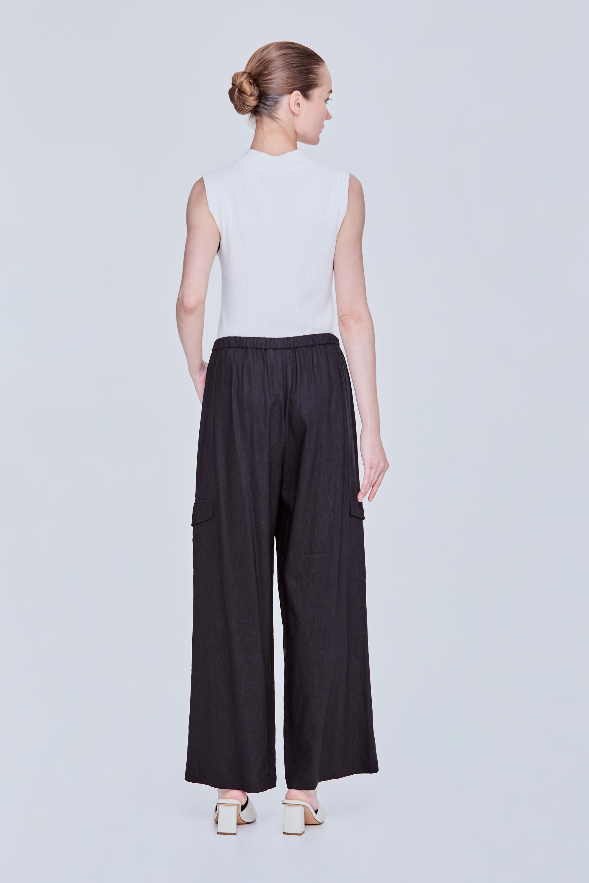 color:NOIR