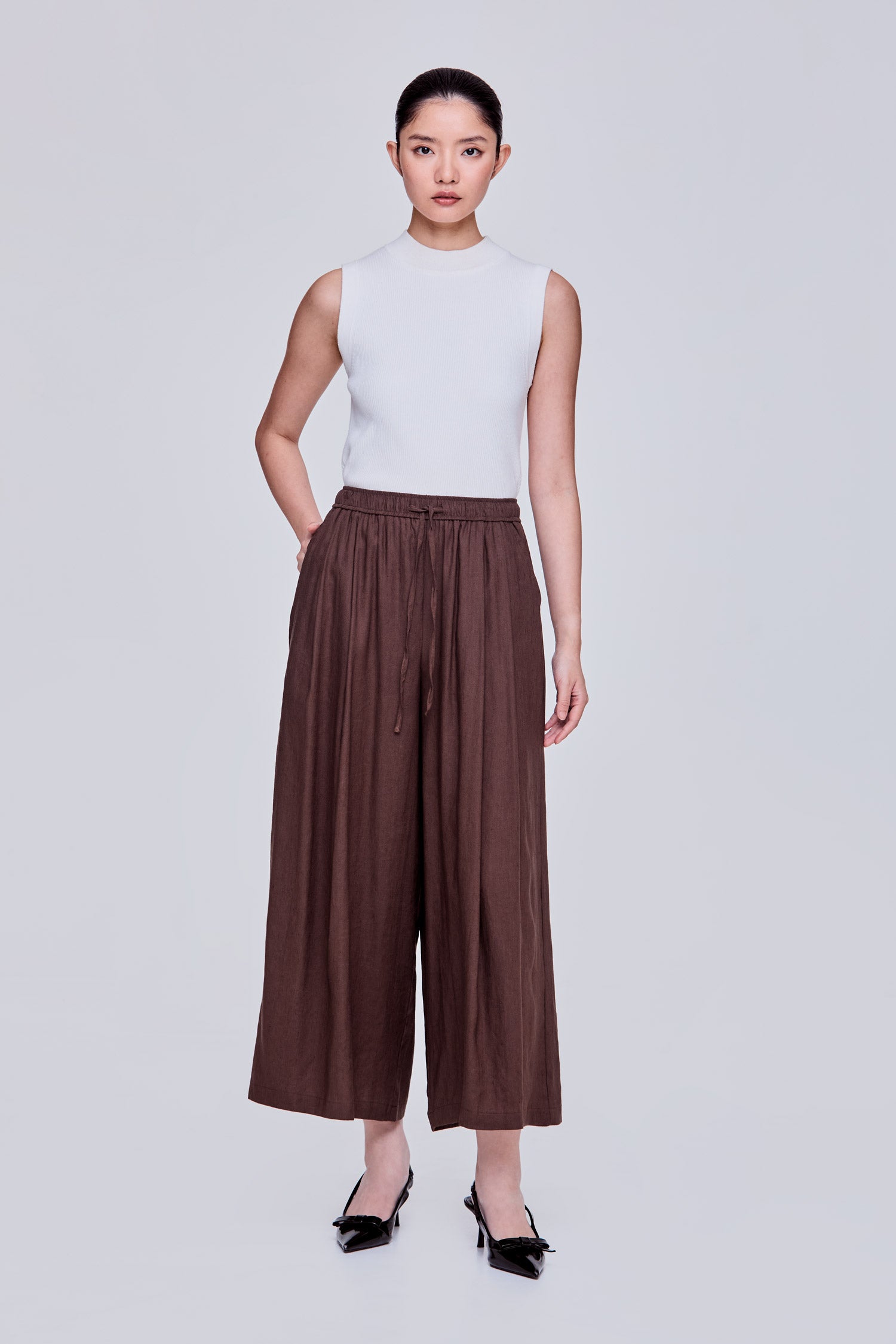color:DARK BROWN