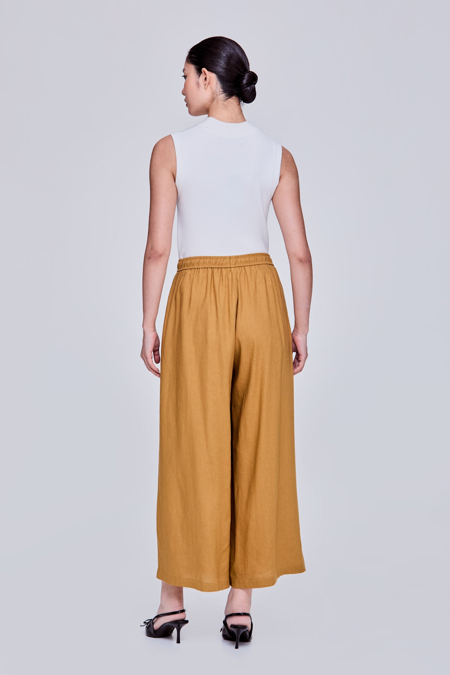 color:OCHRE