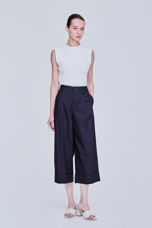 color:NAVY