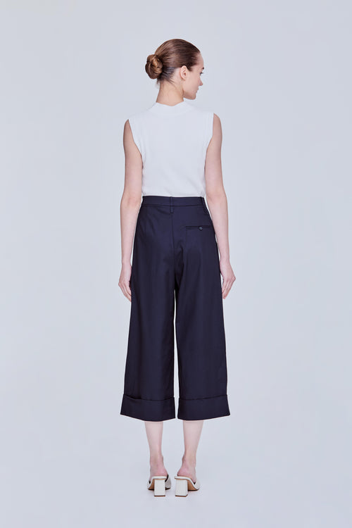 color:NAVY