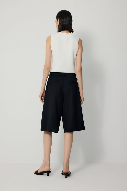 color:NOIR