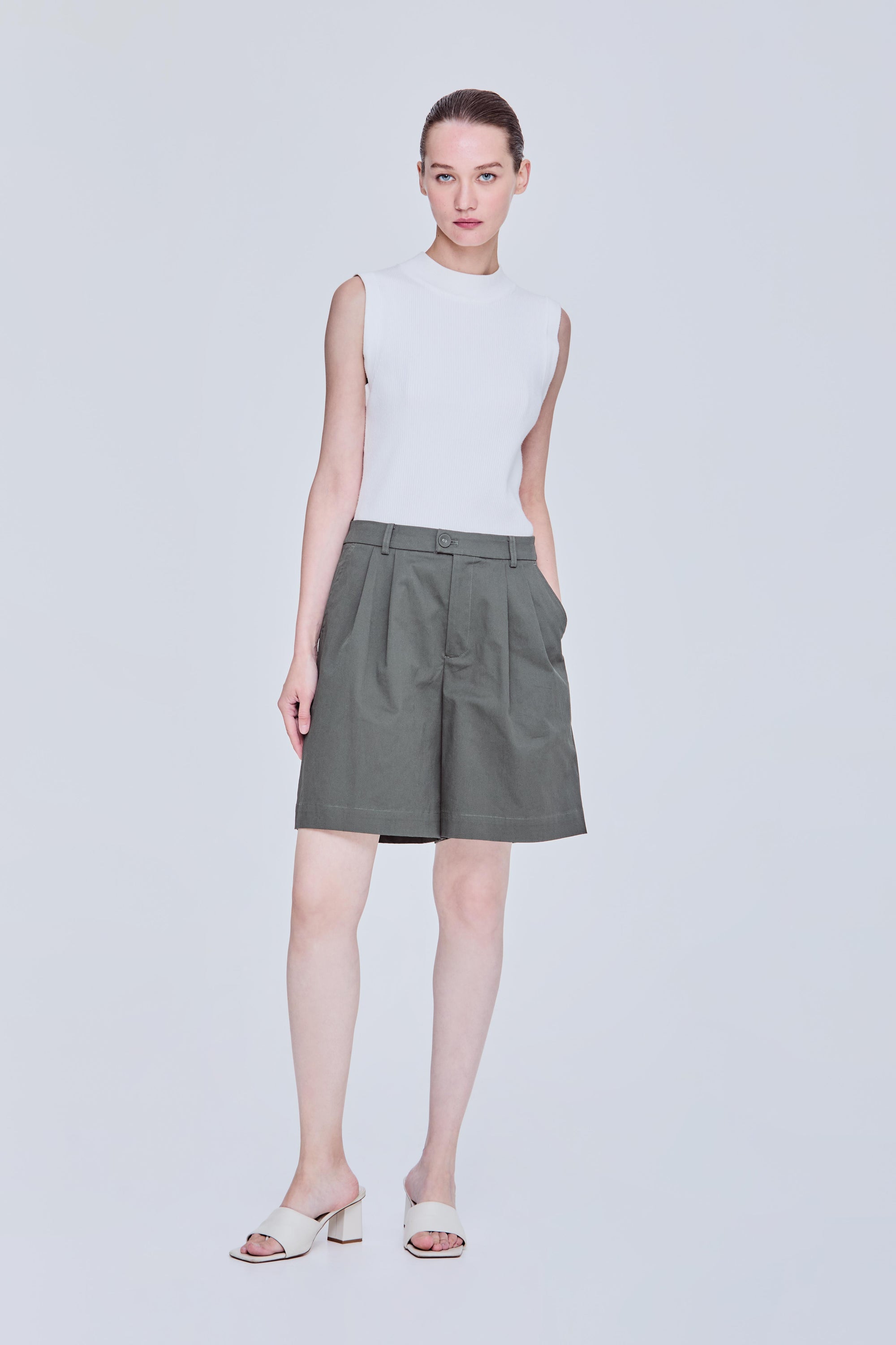 color:ARMY GREEN
