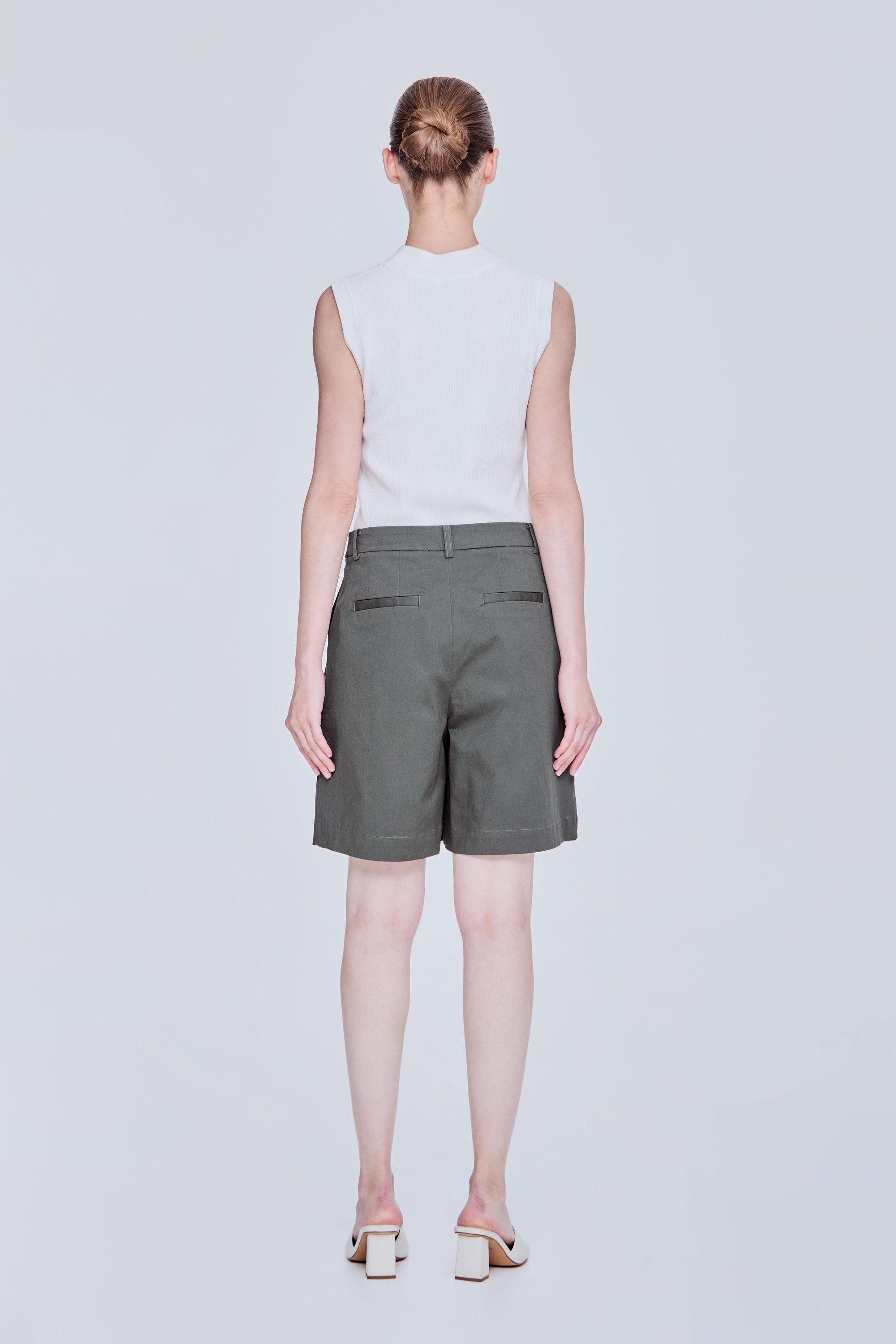 color:ARMY GREEN
