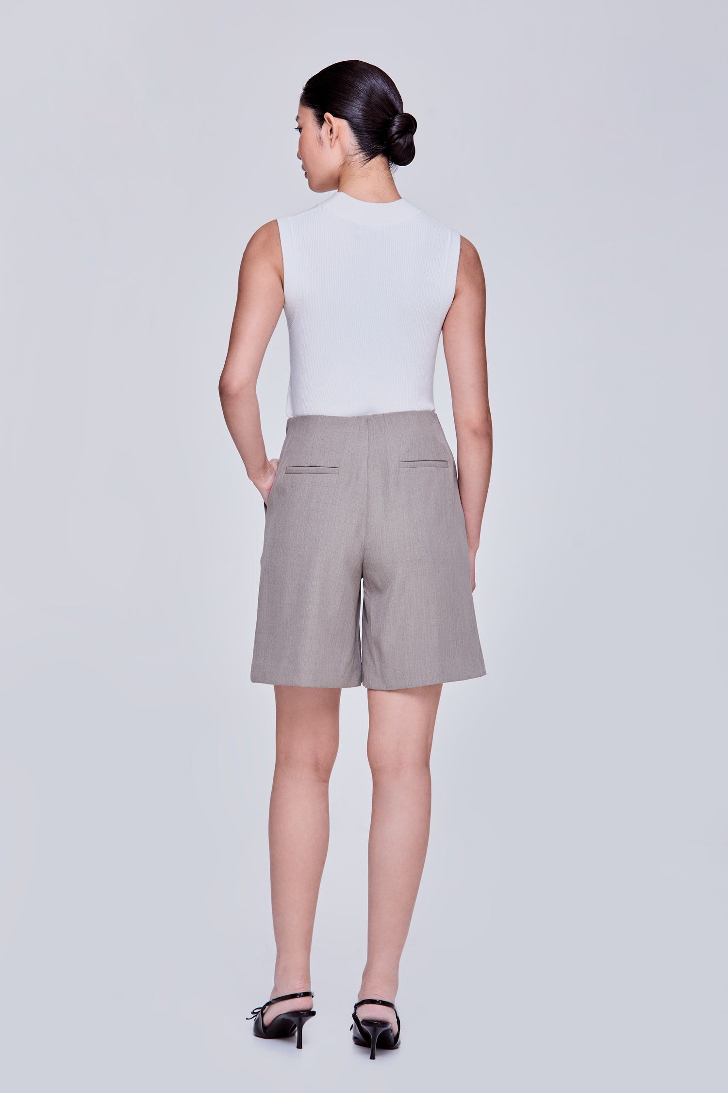 color:KHAKI GREY