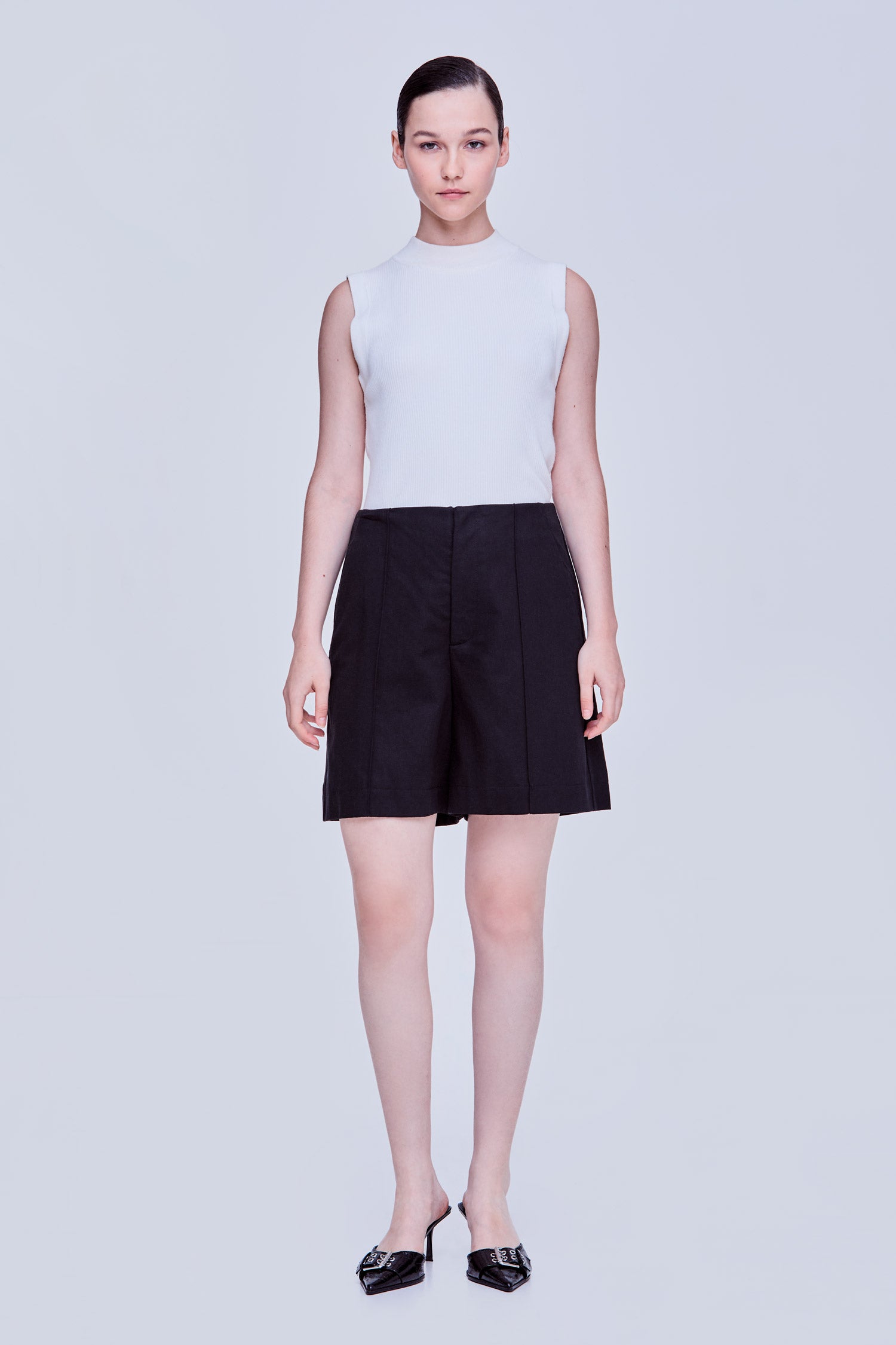 color:NOIR