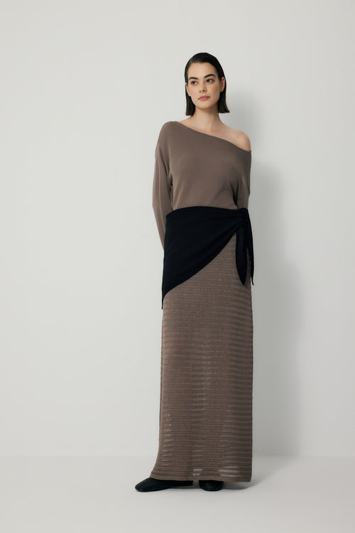 color:NOIR