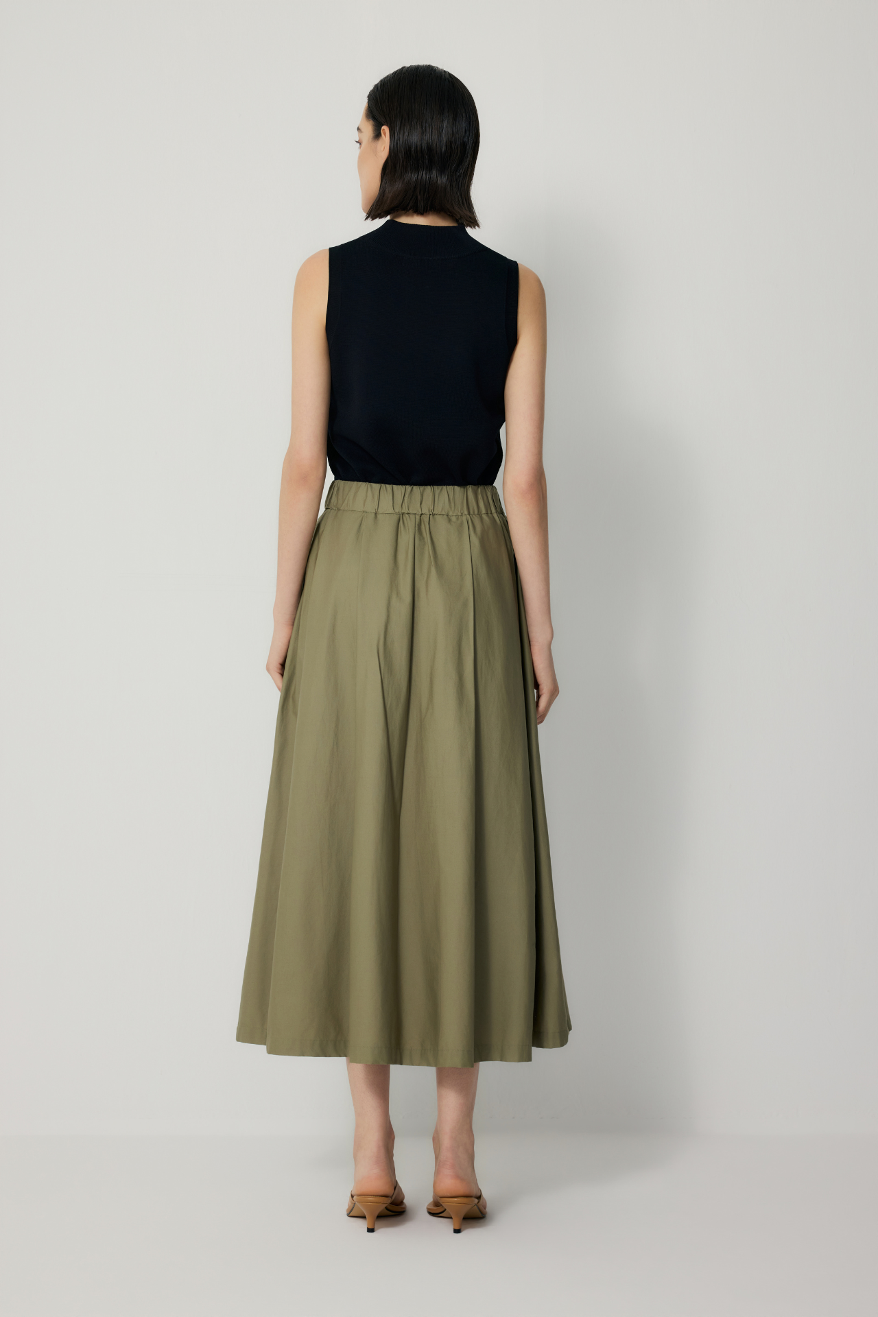 color:KHAKI GREEN