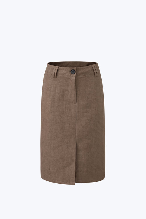 color:BROWN