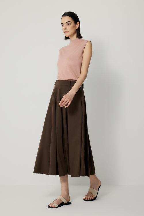 color:DARK BROWN