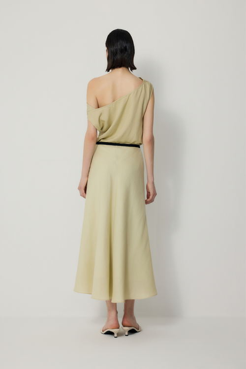 color:PALE AVOCADO