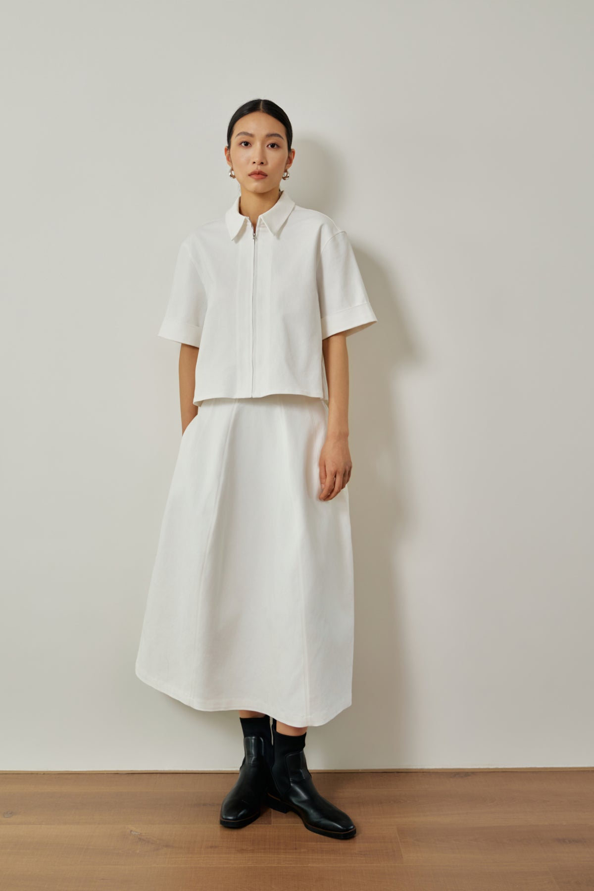 color:IVORY